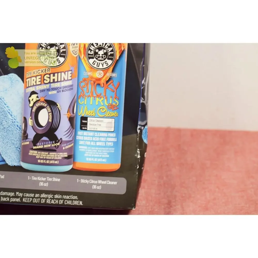 Chemical Guys 4 Piece Wheel & Tire Shine Kit--